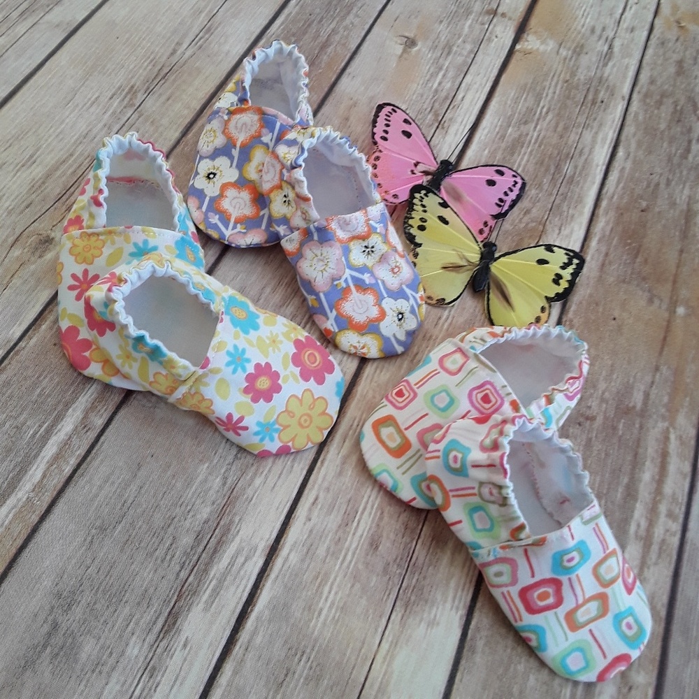 Handmade 3 pair (girls) baby shoes sz. 3/6 mos.